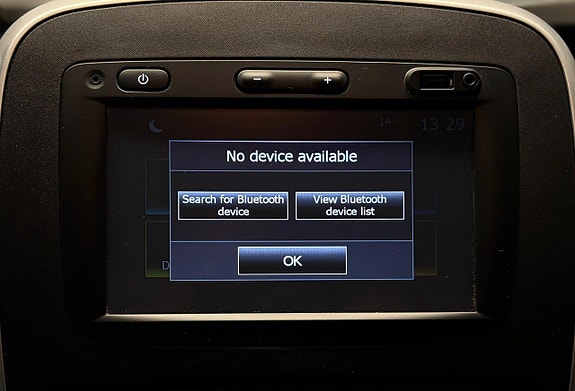 Nissan NV300 11 of 23