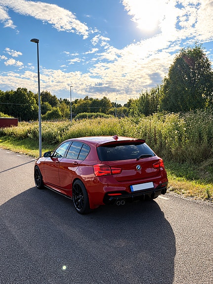 BMW 120d 2 of 4