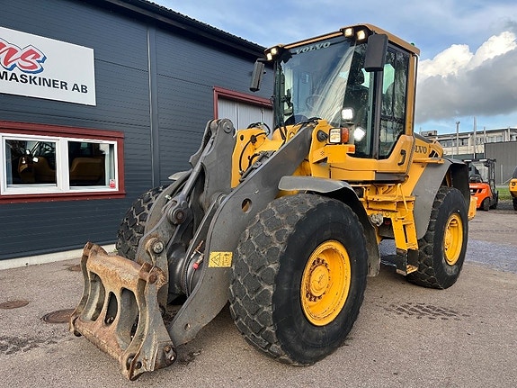 Volvo L 70 F 2 of 12