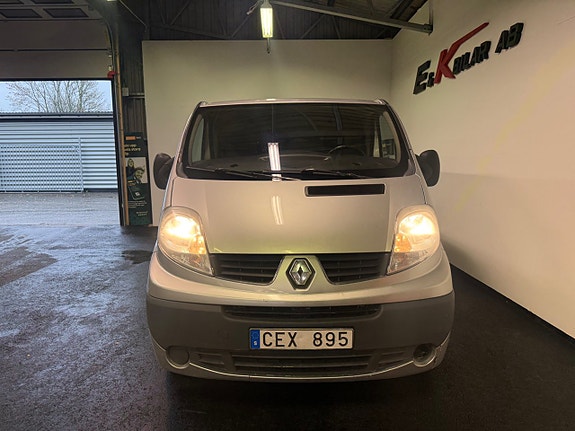 Renault Trafic 5 of 13