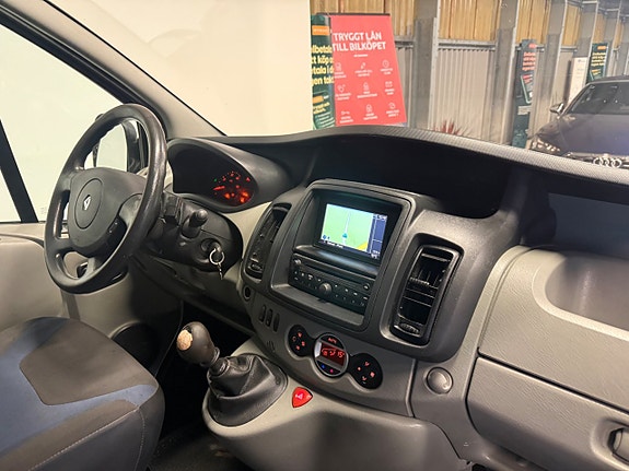 Renault Trafic 9 of 13