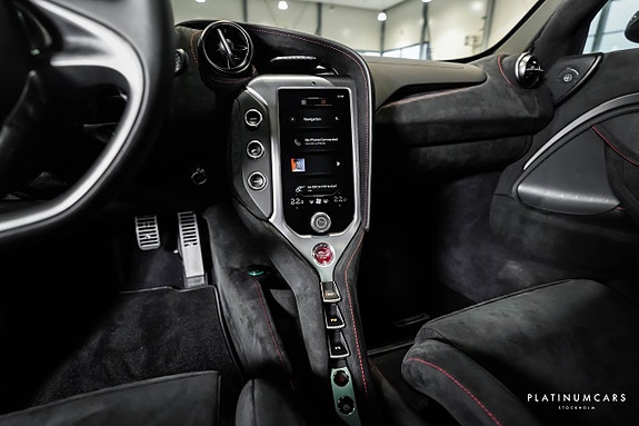 McLaren 750S 15 of 27