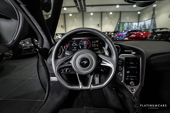 McLaren 750S 11 of 27