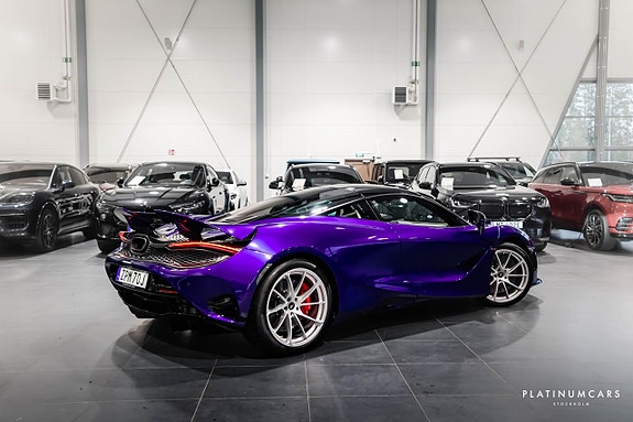 McLaren 750S 2 of 27
