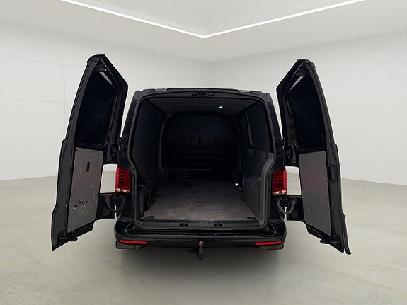Volkswagen Transporter 12 of 30