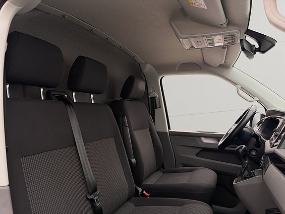 Volkswagen Transporter 27 of 30