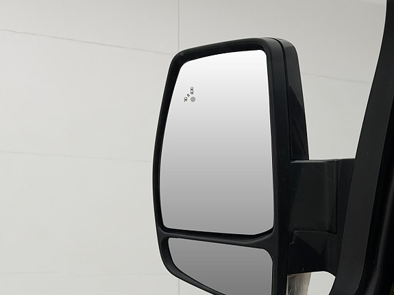 Ford Transit Custom 10 of 30
