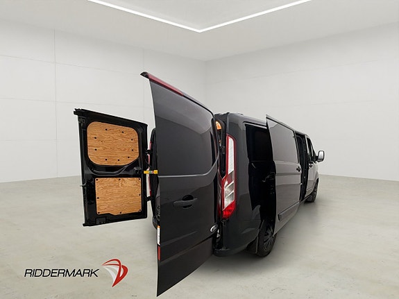 Ford Transit Custom 12 of 30