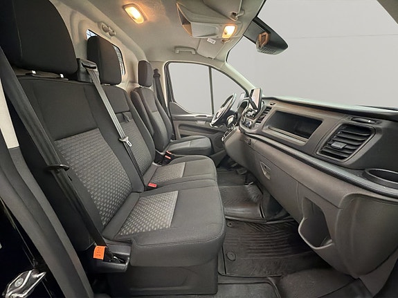 Ford Transit Custom 24 of 30