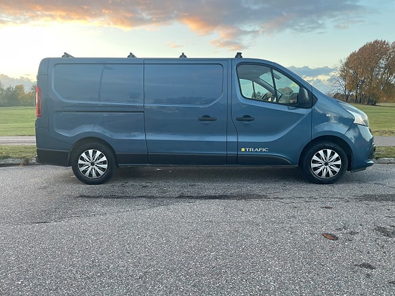 Renault Trafic 4 of 18