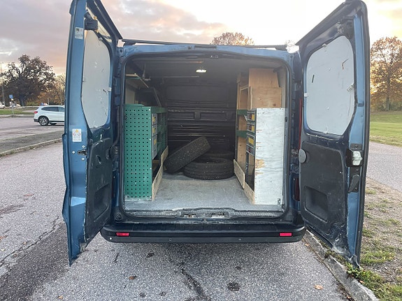 Renault Trafic 6 of 18