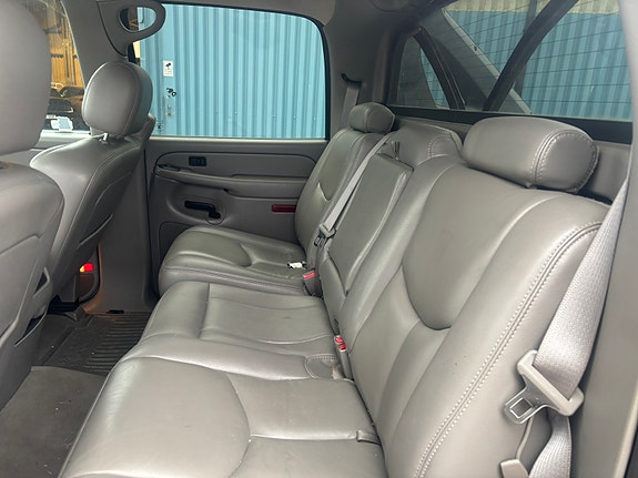 Chevrolet Avalanche 7 of 7