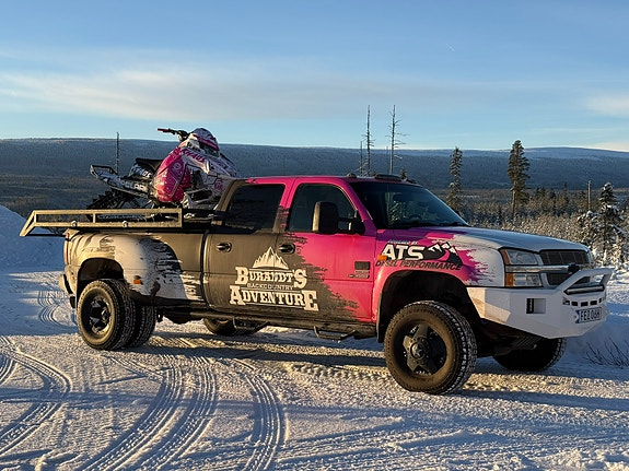 Chevrolet Silverado 3500 2 of 9