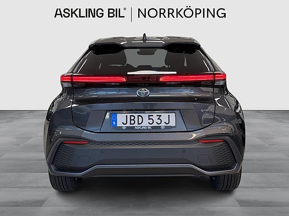 Toyota C-HR 4 of 12