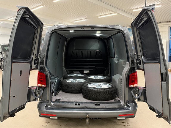 Volkswagen Transporter 18 of 20
