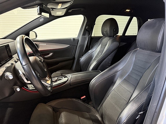 Mercedes-Benz E 220 6 of 15