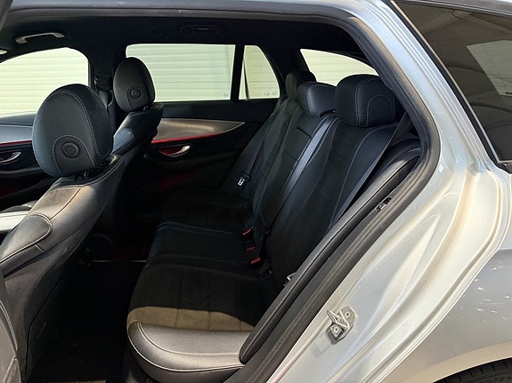 Mercedes-Benz E 220 7 of 15