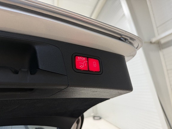 Mercedes-Benz E 220 15 of 15