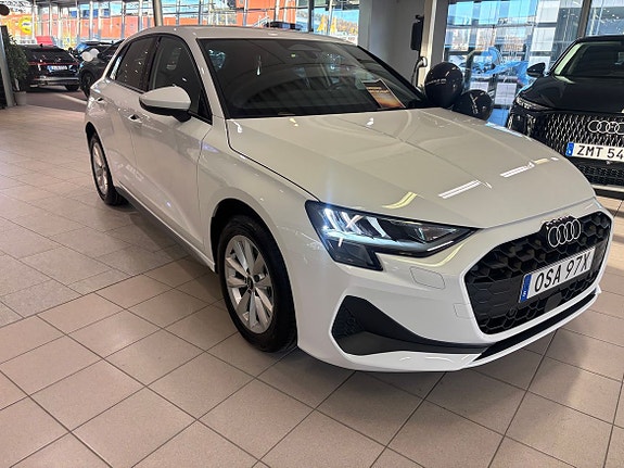 Audi A3 8 of 13