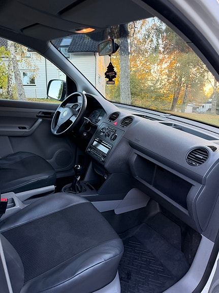 Volkswagen Caddy 5 of 6