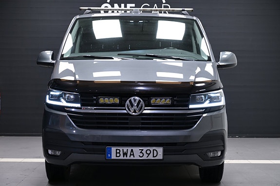 Volkswagen Transporter 2 of 17