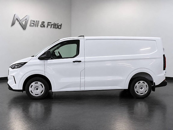 Ford Transit Custom 2 of 19