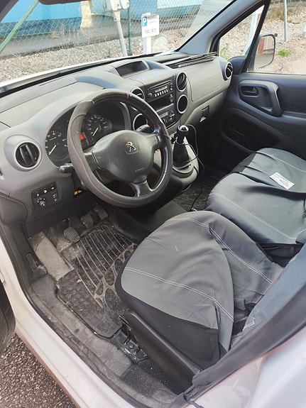 Peugeot Partner 3 of 4