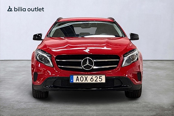 Mercedes-Benz GLA 200 3 of 20