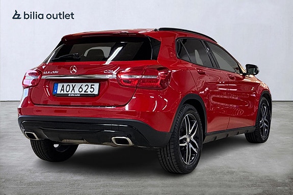 Mercedes-Benz GLA 200 6 of 20