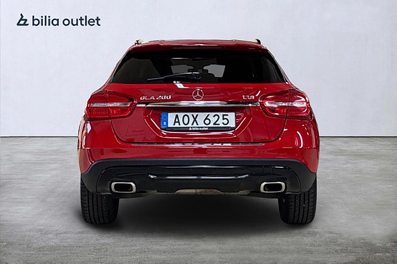 Mercedes-Benz GLA 200 7 of 20