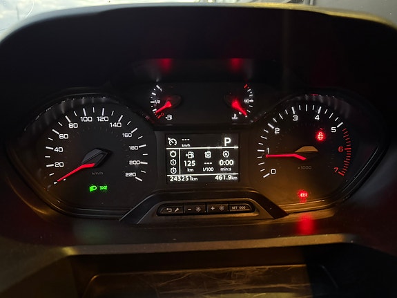 Peugeot Partner 8 of 9