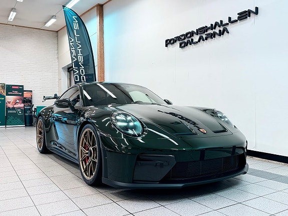 Porsche 911 GT3 3 of 29