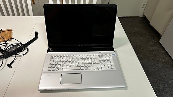 Product image 1 of 8