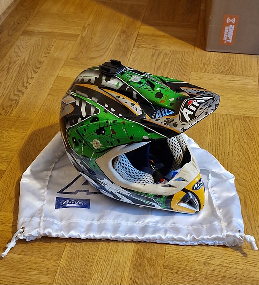 Product image 2 of 7