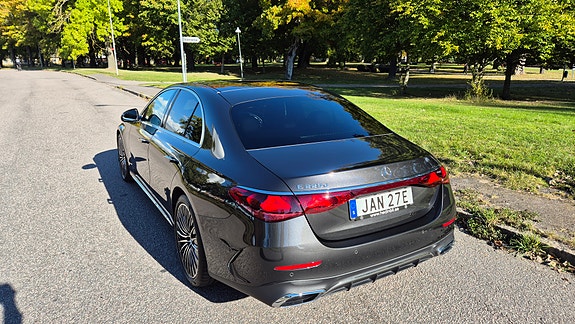 Mercedes-Benz E 220 d 13 of 13