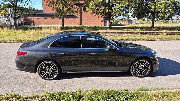 Mercedes-Benz E 220 d 5 of 13