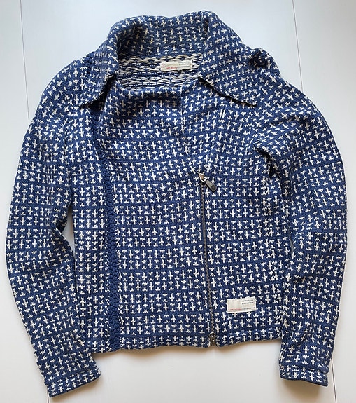 Product image 1 of 4