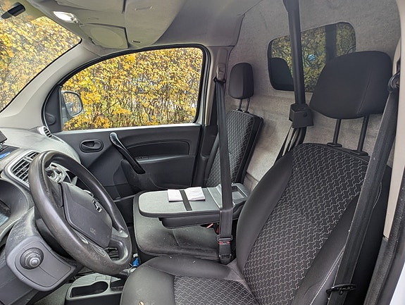 Renault Kangoo Express Maxi 4 of 4