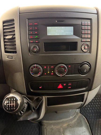 Volkswagen Crafter 35 11 of 12