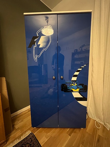 Product image 1 of 3