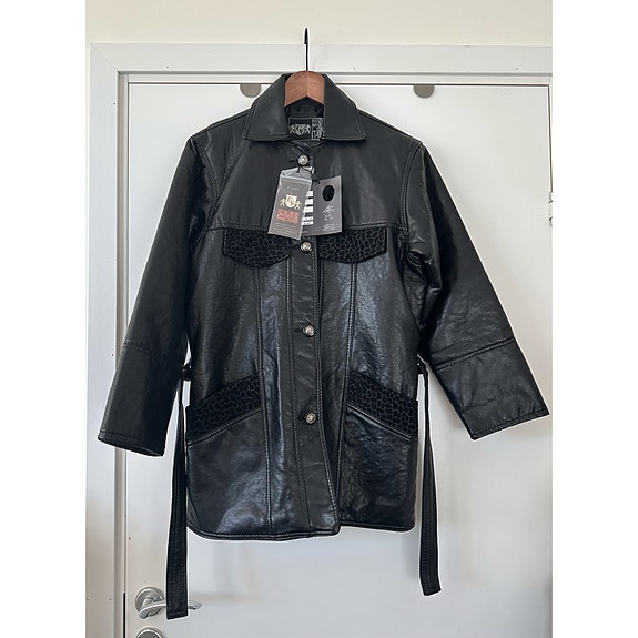 Product image 1 of 10
