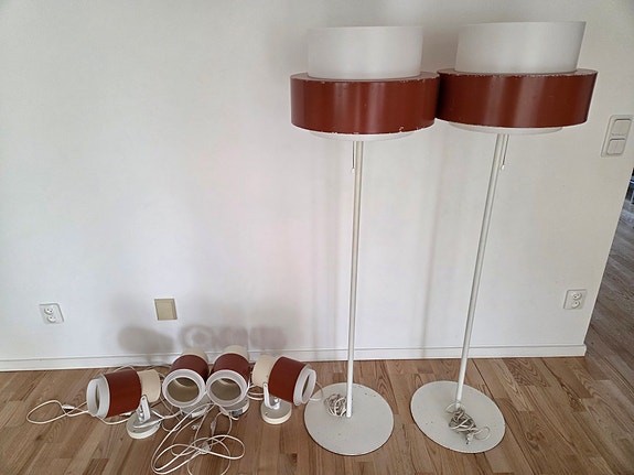 Product image 1 of 3