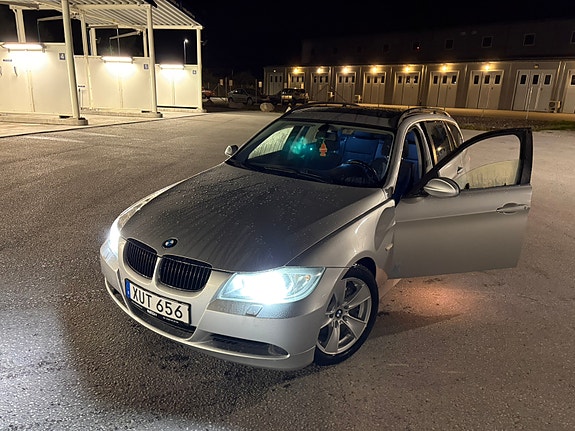 BMW 325Xi 9 of 22