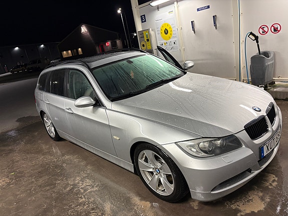 BMW 325Xi 20 of 22