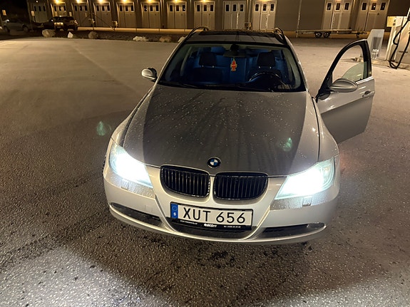 BMW 325Xi 8 of 22
