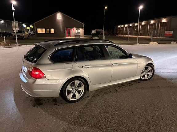 BMW 325Xi 4 of 22