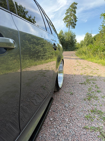 BMW 520d 4 of 5