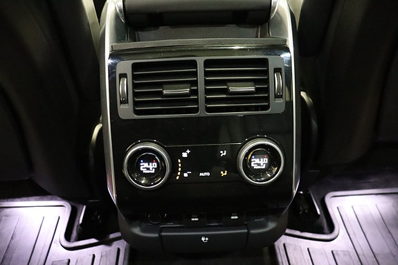 Land Rover Range Rover Sport 13 of 30
