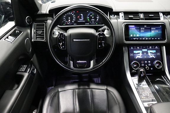 Land Rover Range Rover Sport 14 of 30