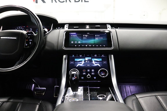 Land Rover Range Rover Sport 16 of 30